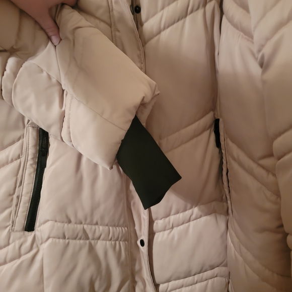 Hooded Women's Cream Long Steve Madden Puffer Coat - Picture 4 of 6